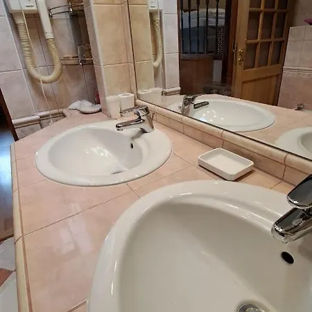 Jana Guest house