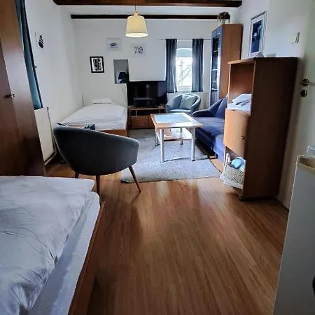 Jana Guest house *